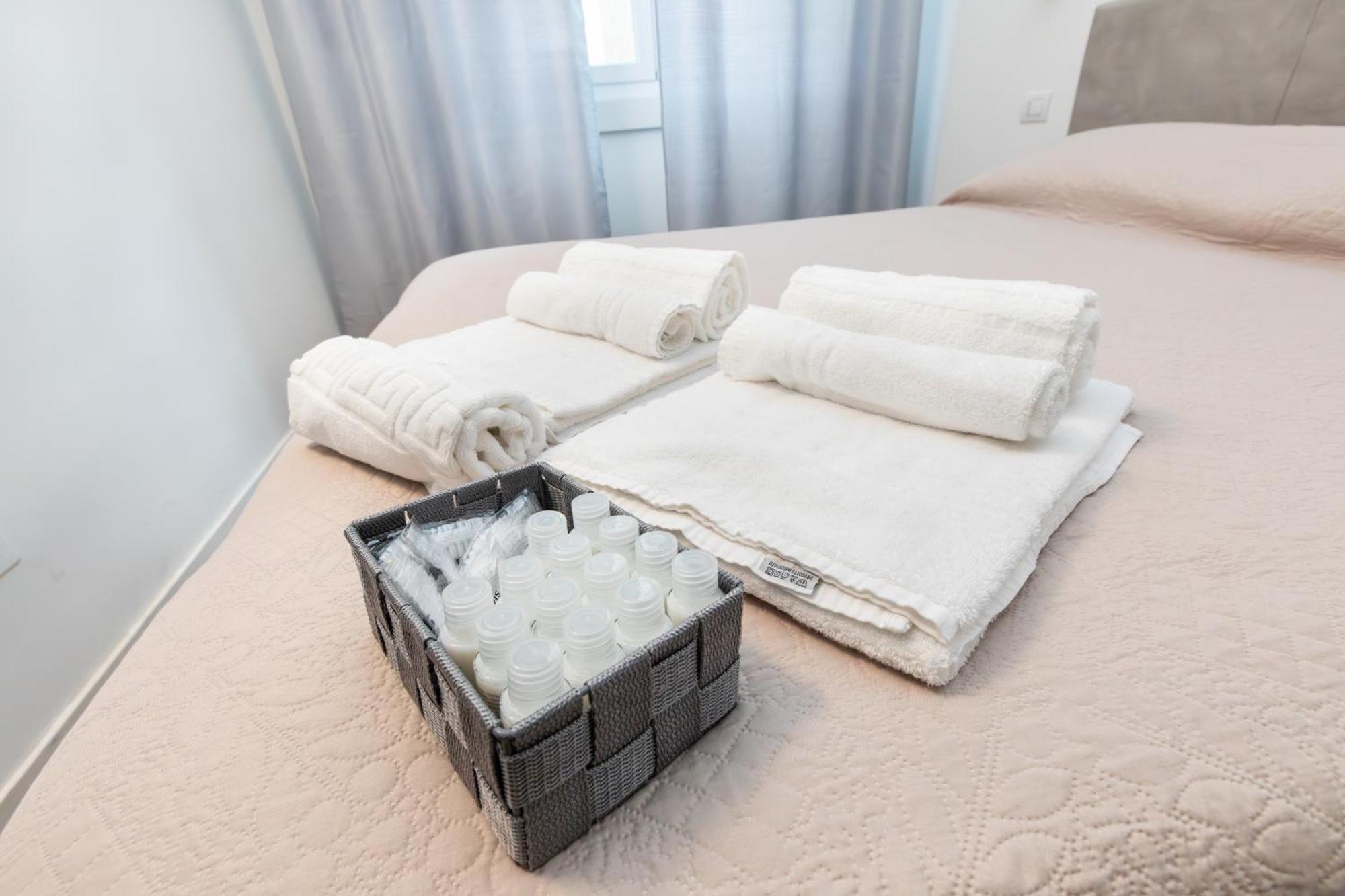 Magnoliaapartments - 6 Senatore Duomo ميلان المظهر الخارجي الصورة
